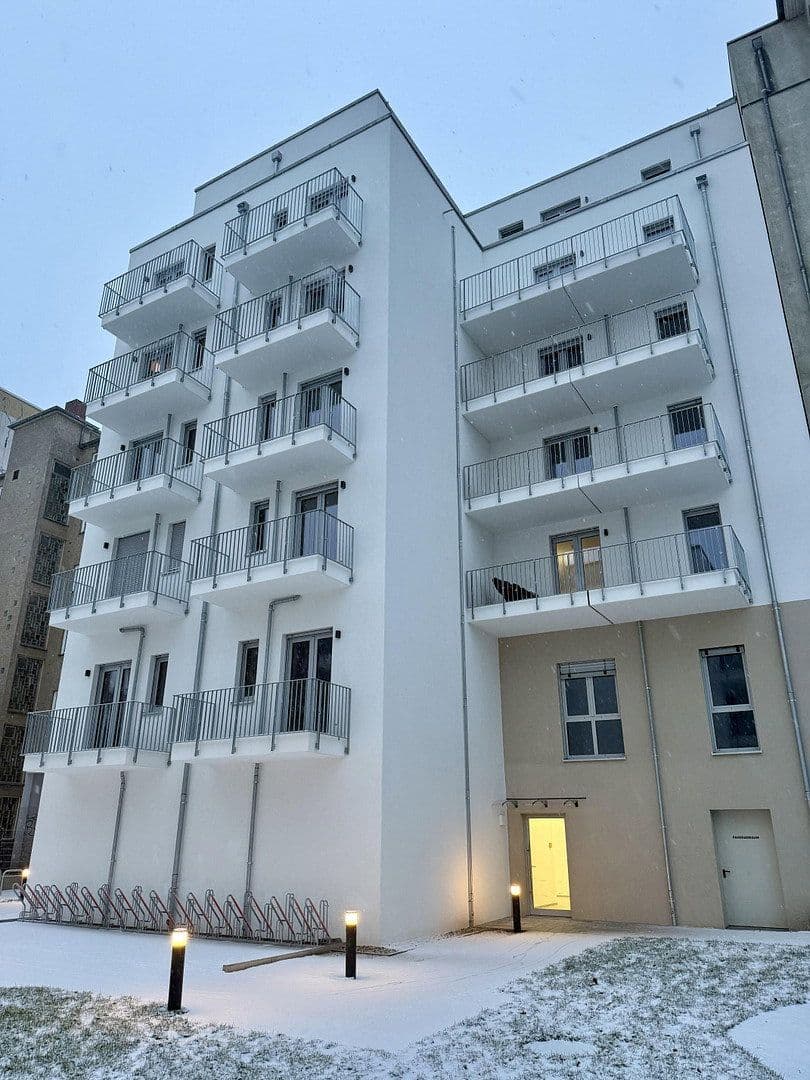 Pronájem bytu 1+1 30 m², Berlin, Berlín Pronájem bytu 1+1 30 m², Berlin, Berlín