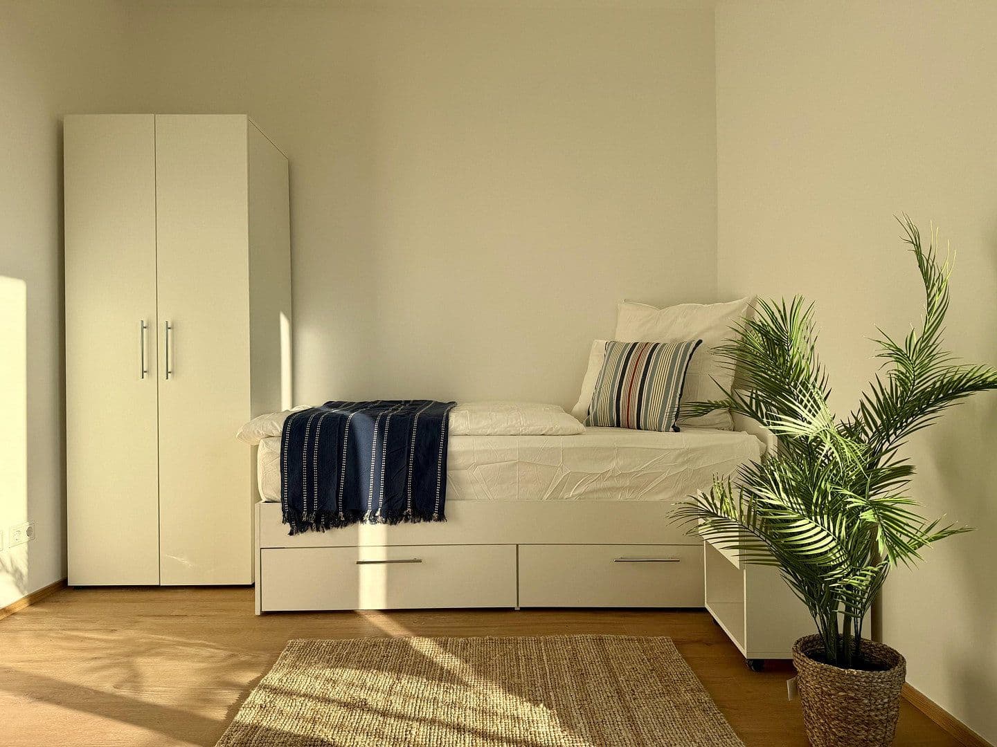 Pronájem bytu 1+1 30 m², Berlin, Berlín Pronájem bytu 1+1 30 m², Berlin, Berlín