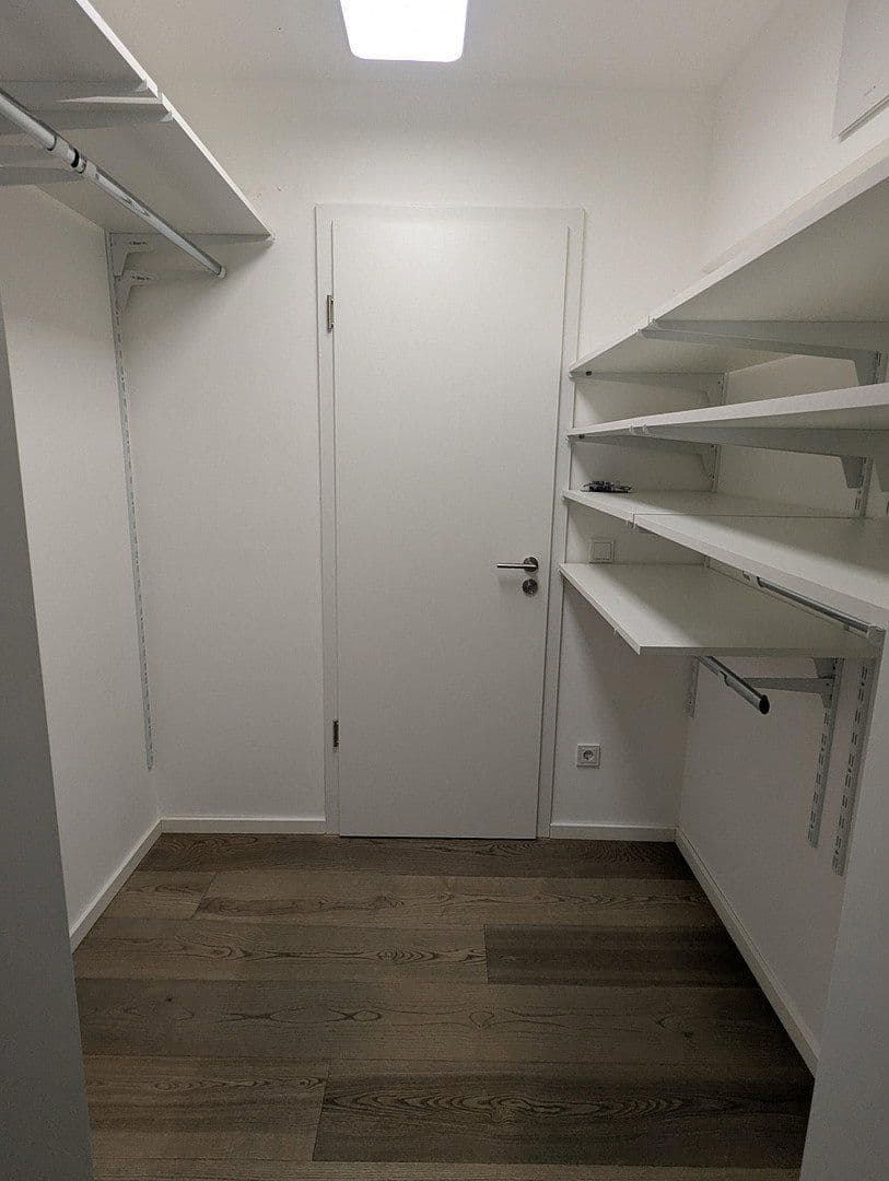 Pronájem bytu 4+1 120 m², München, Bavorsko Pronájem bytu 4+1 120 m², München, Bavorsko