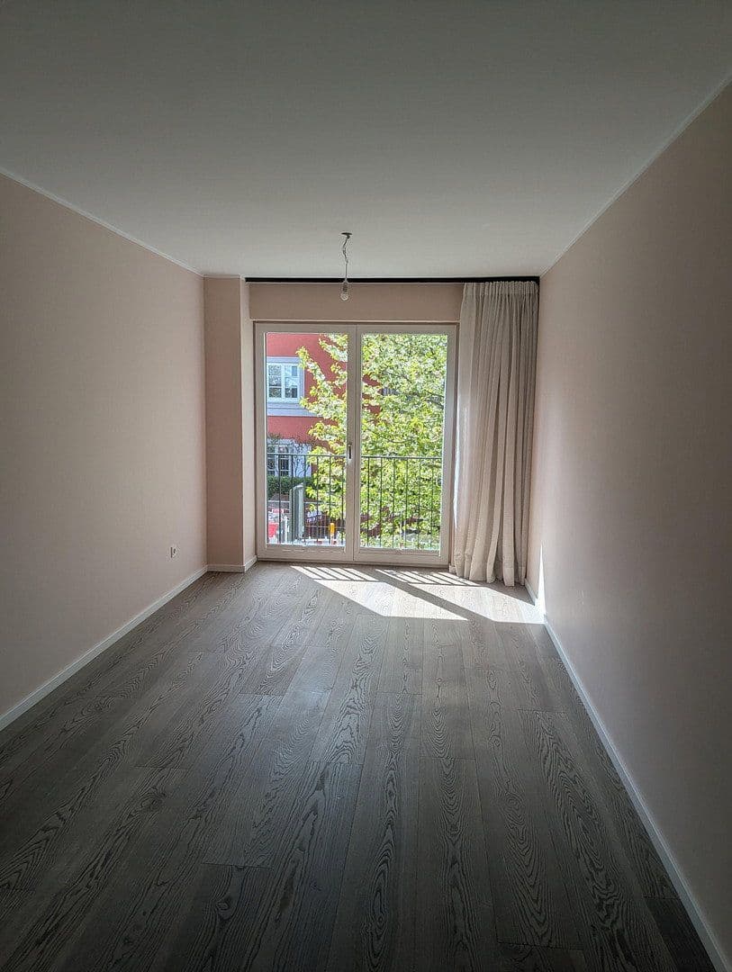 Pronájem bytu 4+1 120 m², München, Bavorsko Pronájem bytu 4+1 120 m², München, Bavorsko