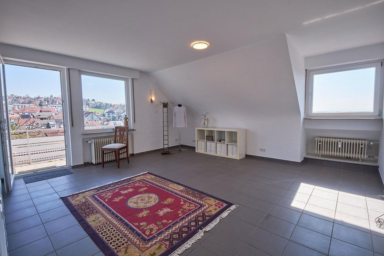 Prodej bytu 4+kk 105 m², Esslingen am Neckar, Bádensko-Württembersko Prodej bytu 4+kk 105 m², Esslingen am Neckar, Bádensko-Württembersko