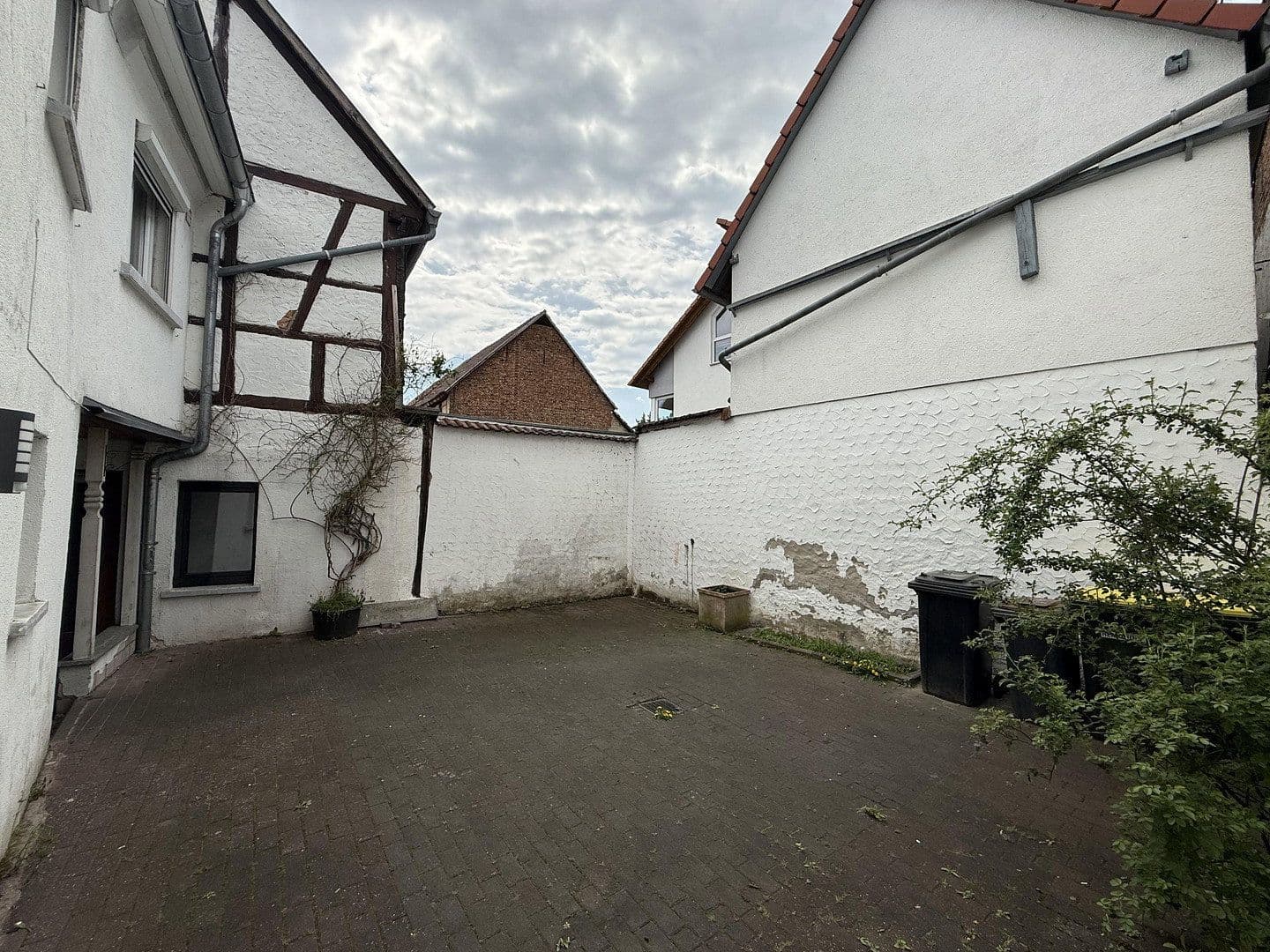 Pronájem domu 195 m², pozemek 235 m², Friedberg (Hessen), Hessen Pronájem domu 195 m², pozemek 235 m², Friedberg (Hessen), Hessen