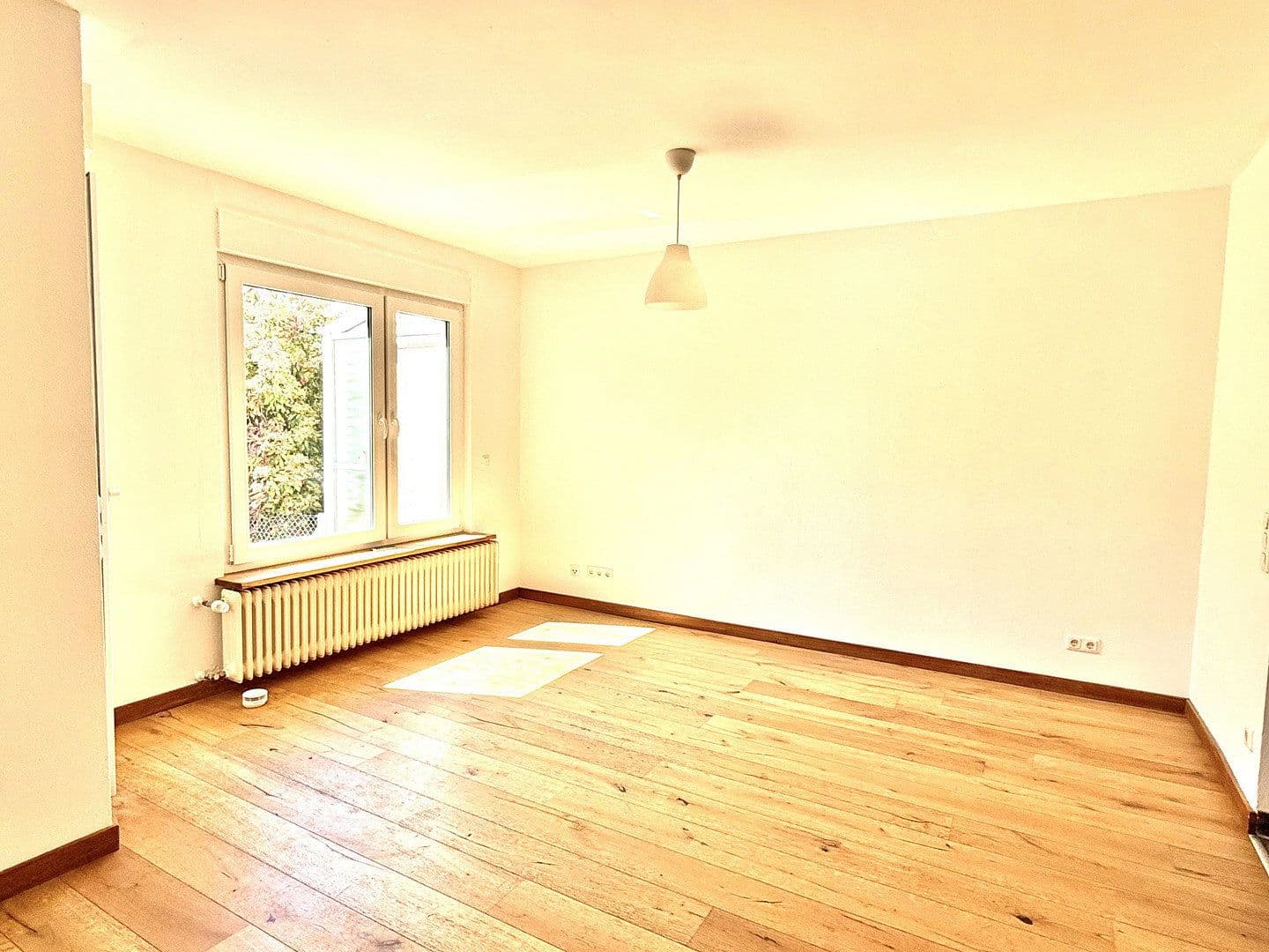 Prodej domu 91 m², pozemek 341 m², Kriftel, Hessen Prodej domu 91 m², pozemek 341 m², Kriftel, Hessen