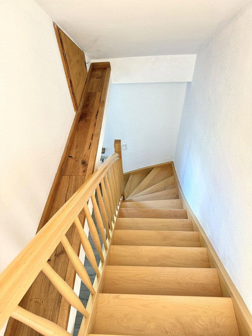 Prodej domu 91 m², pozemek 341 m², Kriftel, Hessen Prodej domu 91 m², pozemek 341 m², Kriftel, Hessen