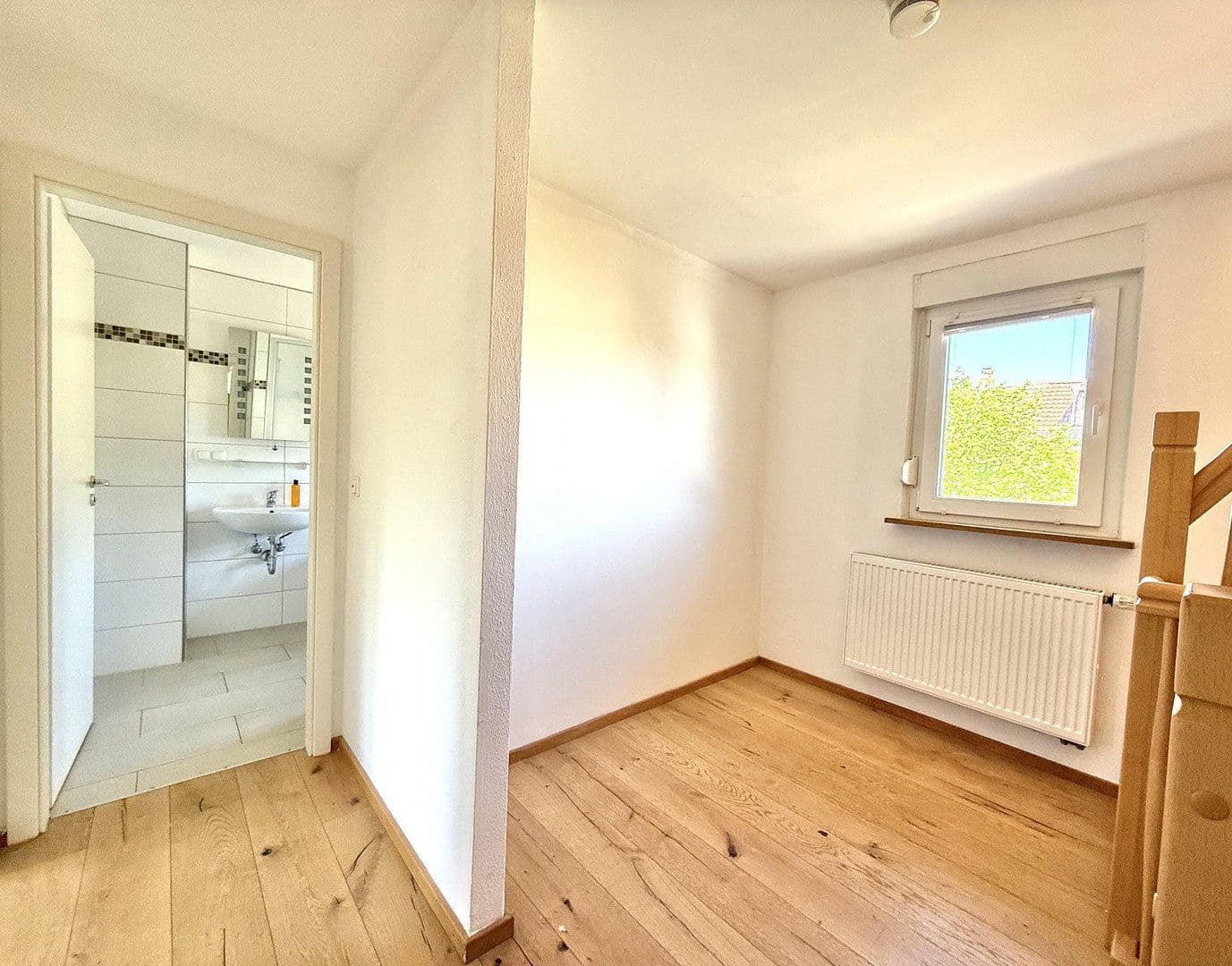 Prodej domu 91 m², pozemek 341 m², Kriftel, Hessen Prodej domu 91 m², pozemek 341 m², Kriftel, Hessen