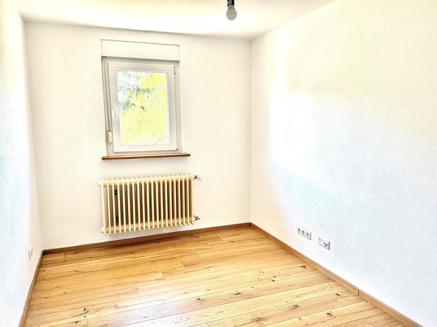 Prodej domu 91 m², pozemek 341 m², Kriftel, Hessen Prodej domu 91 m², pozemek 341 m², Kriftel, Hessen