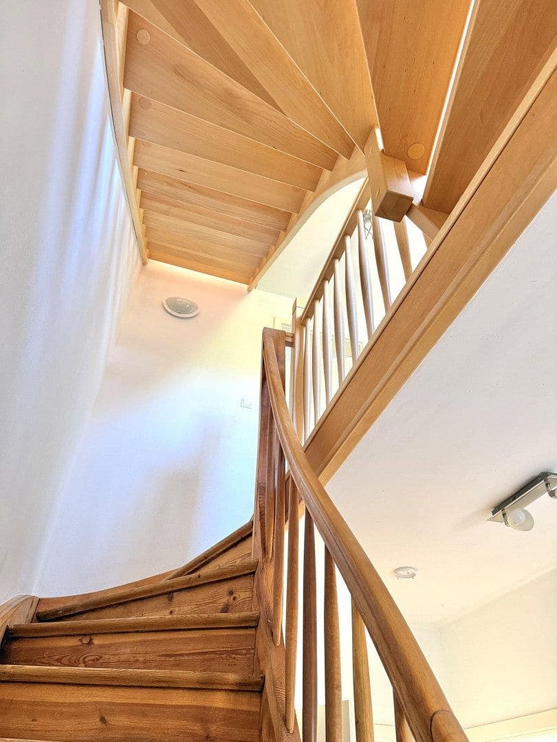 Prodej domu 91 m², pozemek 341 m², Kriftel, Hessen Prodej domu 91 m², pozemek 341 m², Kriftel, Hessen
