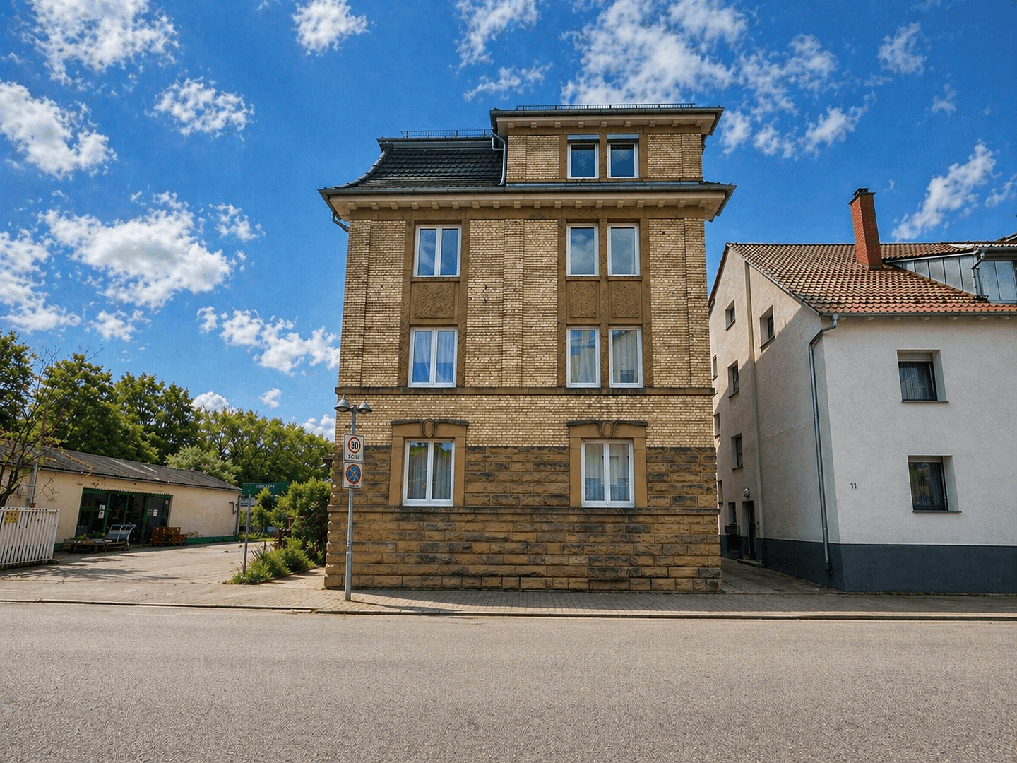 Pronájem bytu 3+1 78 m², Achtungstraße 9, Heilbronn, Bádensko-Württembersko Pronájem bytu 3+1 78 m², Achtungstraße 9, Heilbronn, Bádensko-Württembersko