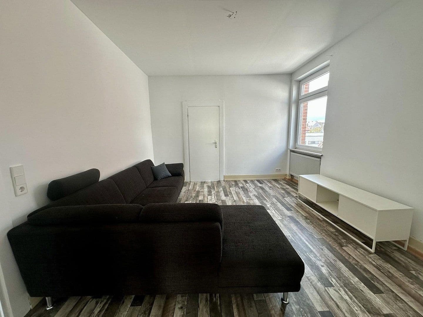 Pronájem bytu 3+1 78 m², Achtungstraße 9, Heilbronn, Bádensko-Württembersko Pronájem bytu 3+1 78 m², Achtungstraße 9, Heilbronn, Bádensko-Württembersko