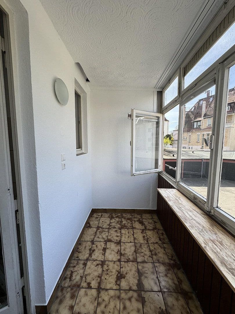 Pronájem bytu 3+1 78 m², Hohenheimer Straße 72, Stuttgart, Bádensko-Württembersko Pronájem bytu 3+1 78 m², Hohenheimer Straße 72, Stuttgart, Bádensko-Württembersko