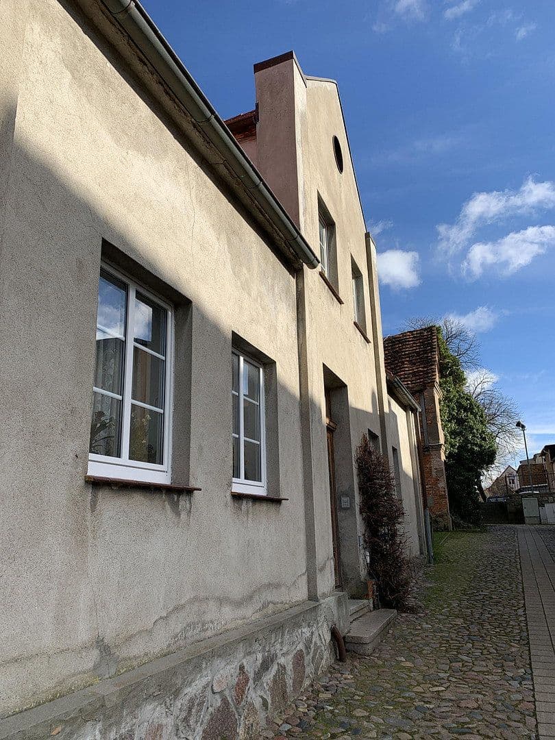 Pronájem bytu 2+1 54 m², Kirchstr. 2, Tribsees, Mecklenburg-Vorpommern Pronájem bytu 2+1 54 m², Kirchstr. 2, Tribsees, Mecklenburg-Vorpommern