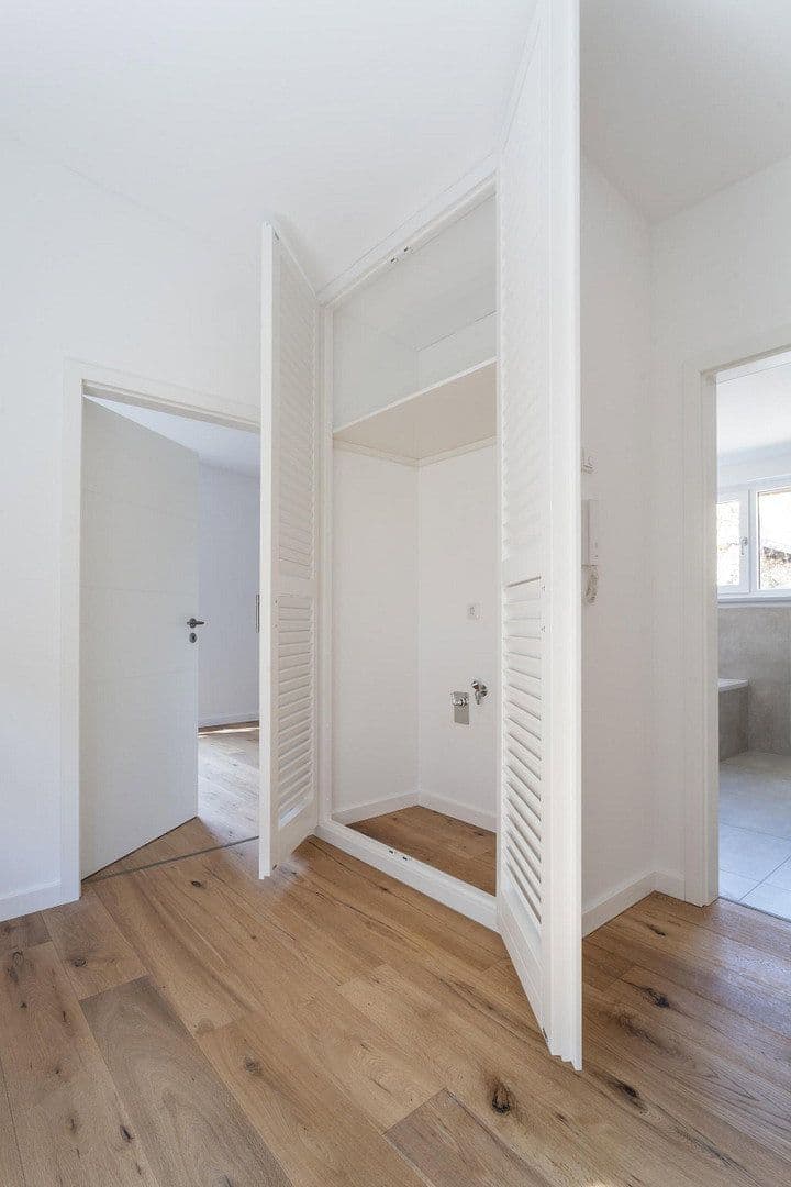 Prodej bytu 3+1 104 m², Halle, Sasko-Anhaltsko Prodej bytu 3+1 104 m², Halle, Sasko-Anhaltsko