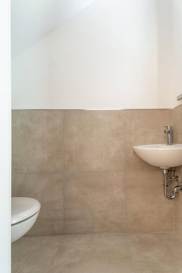 Prodej bytu 3+1 104 m², Halle, Sasko-Anhaltsko Prodej bytu 3+1 104 m², Halle, Sasko-Anhaltsko