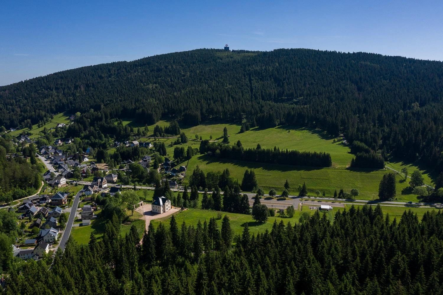 Prodej domu 377 m², pozemek 20.000 m², Eibenstock, Sasko Prodej domu 377 m², pozemek 20.000 m², Eibenstock, Sasko