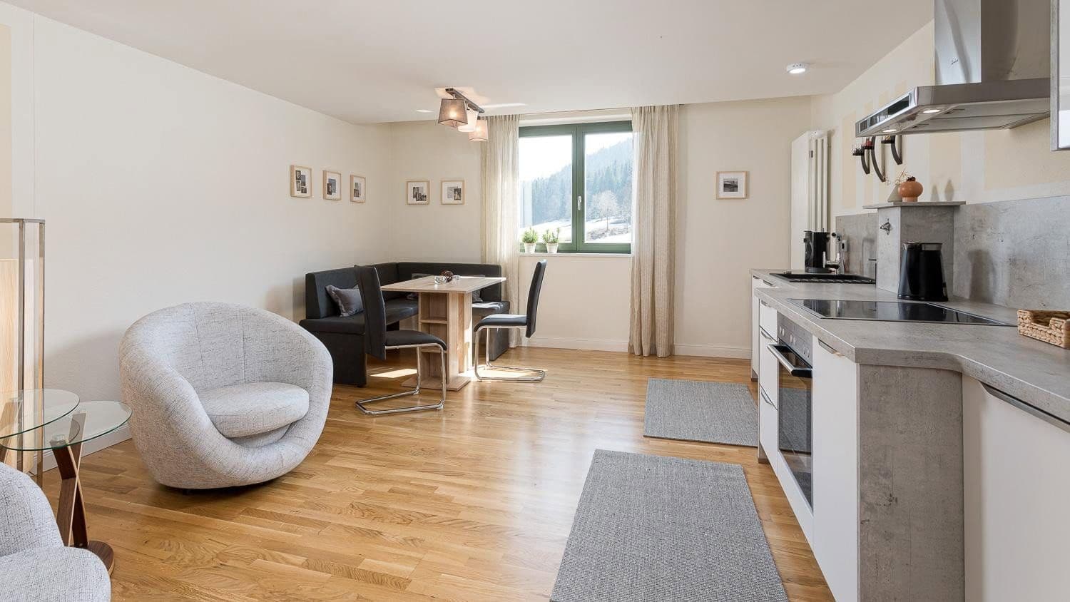 Prodej domu 377 m², pozemek 20.000 m², Eibenstock, Sasko Prodej domu 377 m², pozemek 20.000 m², Eibenstock, Sasko