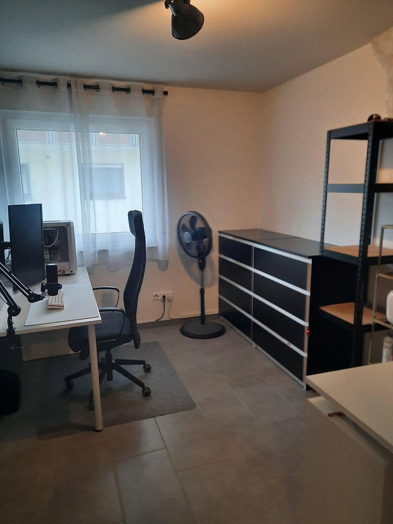 Pronájem bytu 4+1 104 m², Neuffen, Bádensko-Württembersko Pronájem bytu 4+1 104 m², Neuffen, Bádensko-Württembersko