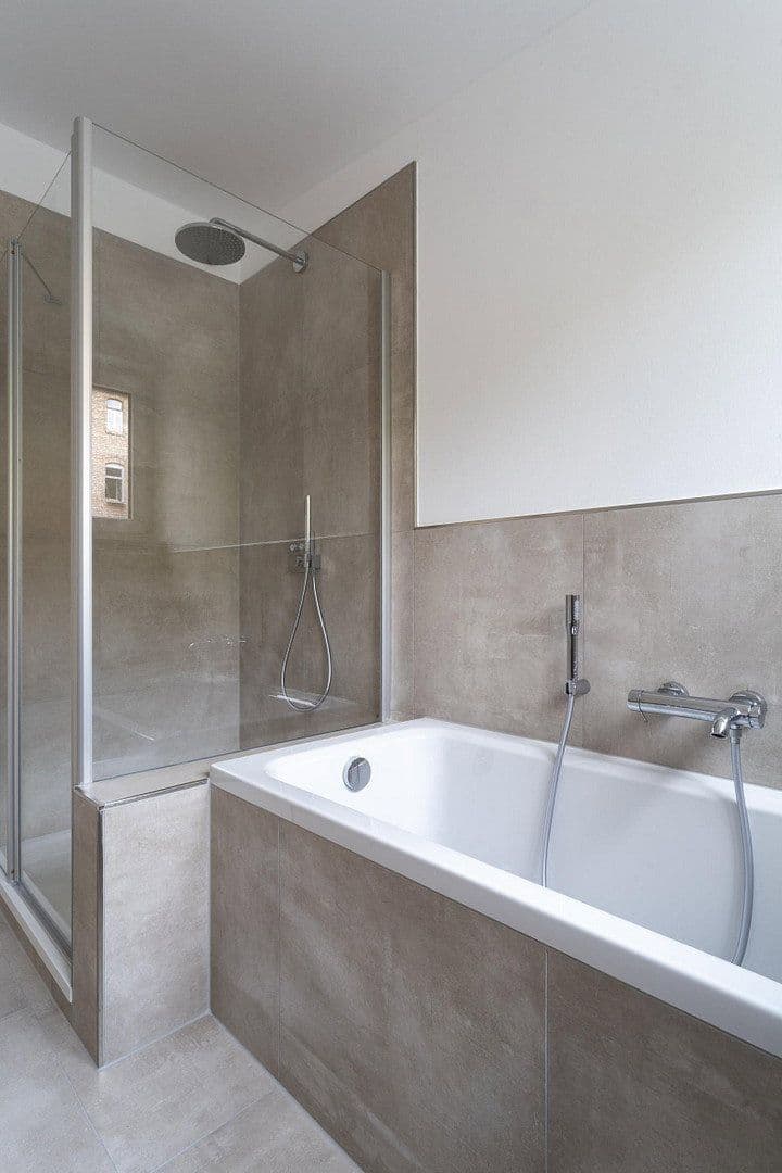 Prodej bytu 3+1 114 m², Halle, Sasko-Anhaltsko Prodej bytu 3+1 114 m², Halle, Sasko-Anhaltsko