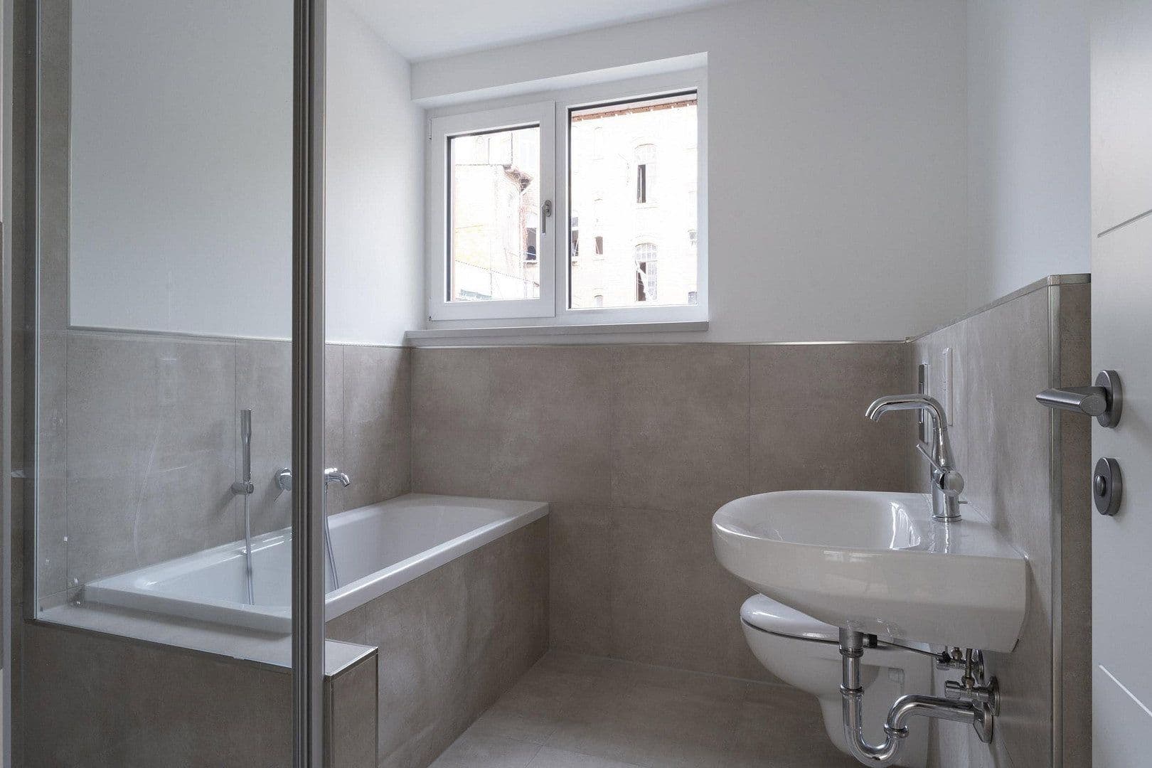 Prodej bytu 3+1 114 m², Halle, Sasko-Anhaltsko Prodej bytu 3+1 114 m², Halle, Sasko-Anhaltsko