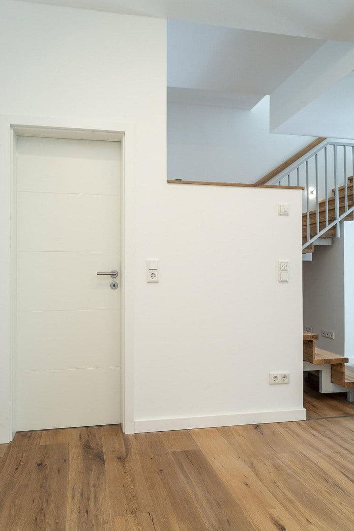 Prodej bytu 3+1 114 m², Halle, Sasko-Anhaltsko Prodej bytu 3+1 114 m², Halle, Sasko-Anhaltsko