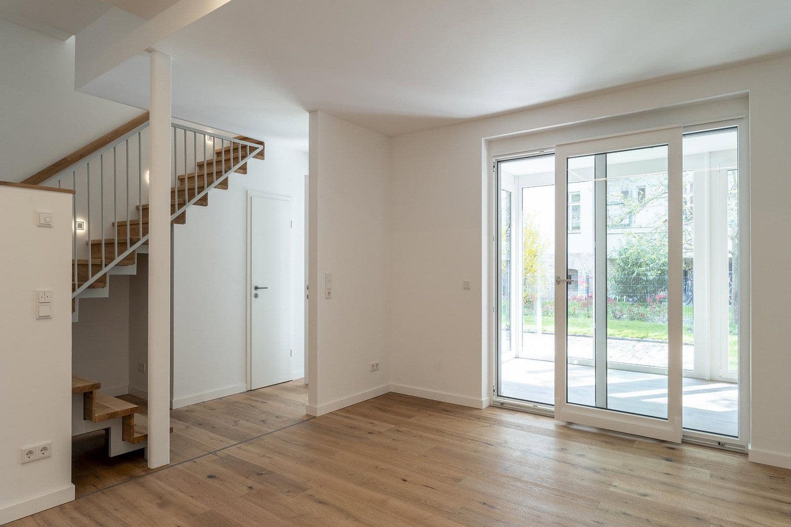 Prodej bytu 3+1 114 m², Halle, Sasko-Anhaltsko Prodej bytu 3+1 114 m², Halle, Sasko-Anhaltsko