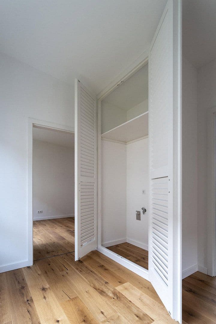 Prodej bytu 3+1 114 m², Halle, Sasko-Anhaltsko Prodej bytu 3+1 114 m², Halle, Sasko-Anhaltsko