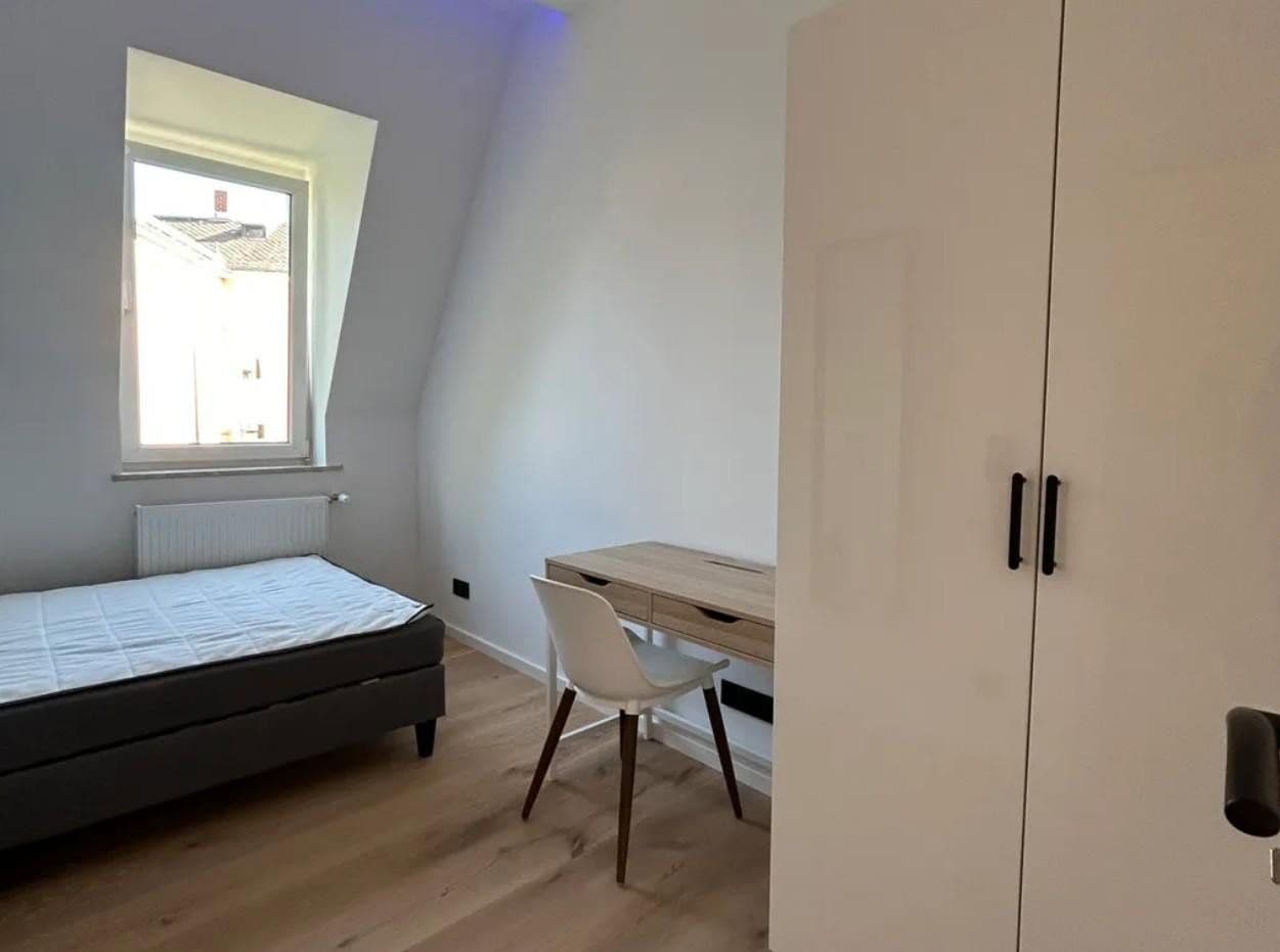 Pronájem bytu 1+1 50 m², Kranichsteinerstraße 21, Frankfurt am Main, Hessen Pronájem bytu 1+1 50 m², Kranichsteinerstraße 21, Frankfurt am Main, Hessen