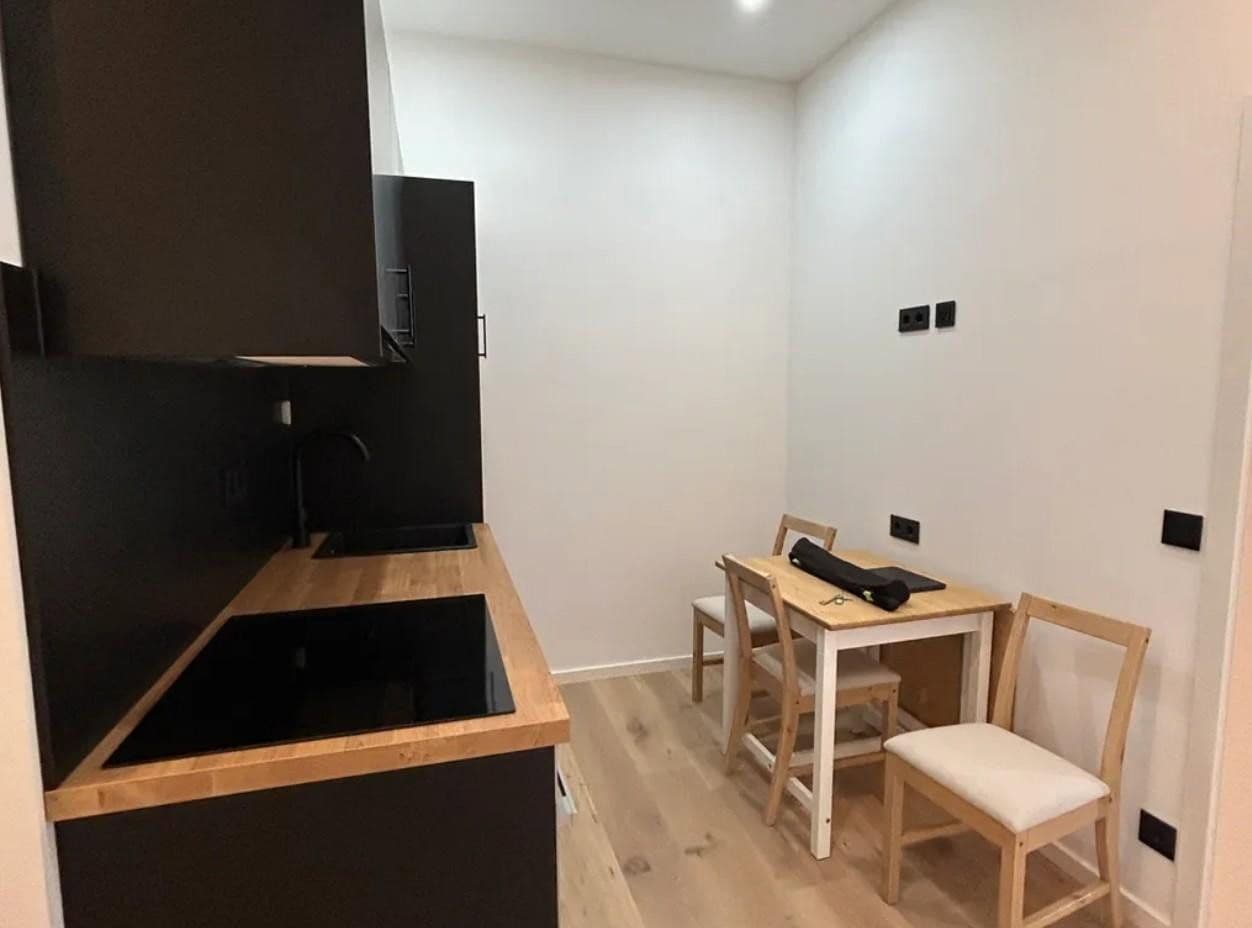Pronájem bytu 1+1 50 m², Kranichsteinerstraße 21, Frankfurt am Main, Hessen Pronájem bytu 1+1 50 m², Kranichsteinerstraße 21, Frankfurt am Main, Hessen
