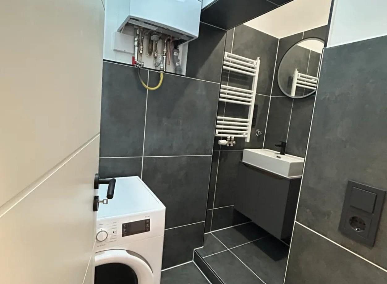 Pronájem bytu 1+1 50 m², Kranichsteinerstraße 21, Frankfurt am Main, Hessen Pronájem bytu 1+1 50 m², Kranichsteinerstraße 21, Frankfurt am Main, Hessen
