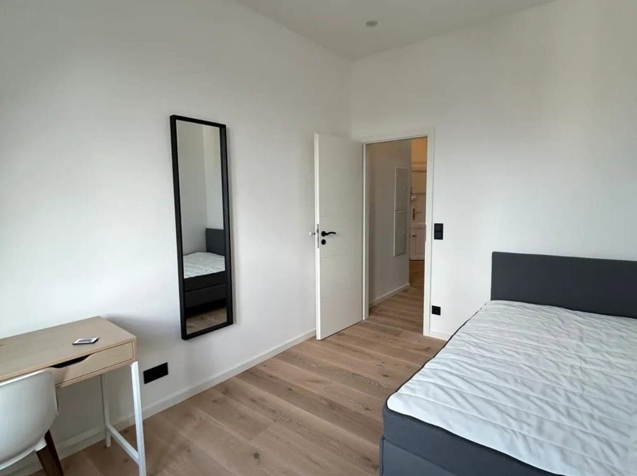 Pronájem bytu 1+1 50 m², Kranichsteinerstraße 21, Frankfurt am Main, Hessen Pronájem bytu 1+1 50 m², Kranichsteinerstraße 21, Frankfurt am Main, Hessen