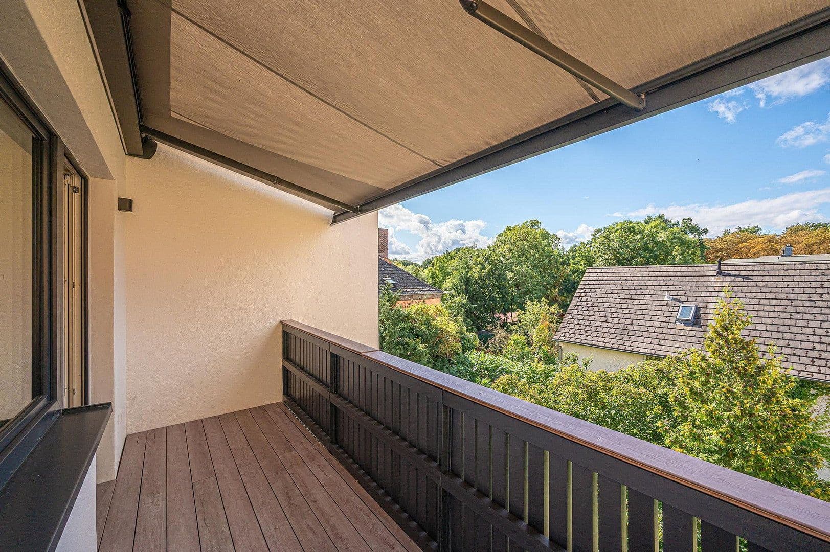 Prodej bytu 2+1 64 m², Leydenallee 37, Berlin, Berlín Prodej bytu 2+1 64 m², Leydenallee 37, Berlin, Berlín