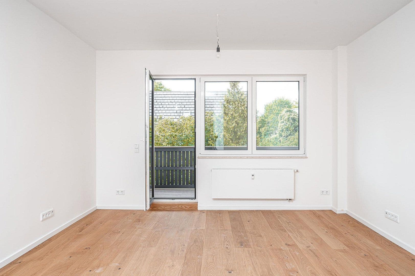 Prodej bytu 2+1 64 m², Leydenallee 37, Berlin, Berlín Prodej bytu 2+1 64 m², Leydenallee 37, Berlin, Berlín