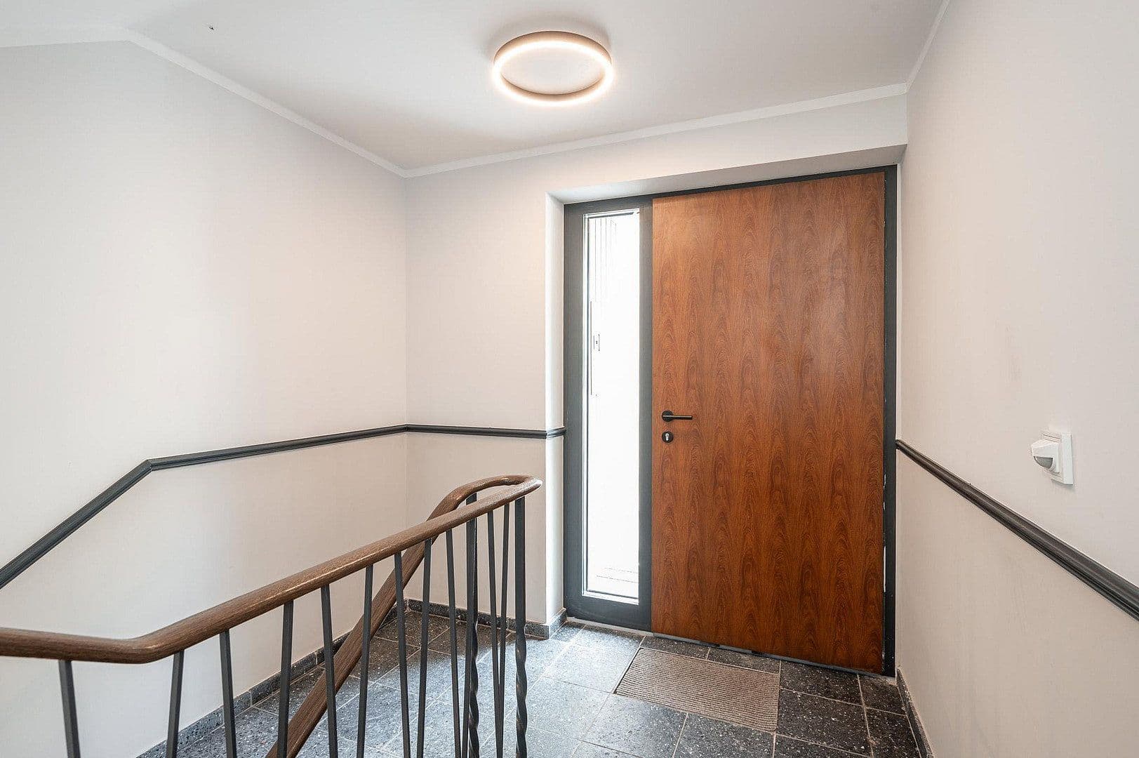 Prodej bytu 2+1 64 m², Leydenallee 37, Berlin, Berlín Prodej bytu 2+1 64 m², Leydenallee 37, Berlin, Berlín