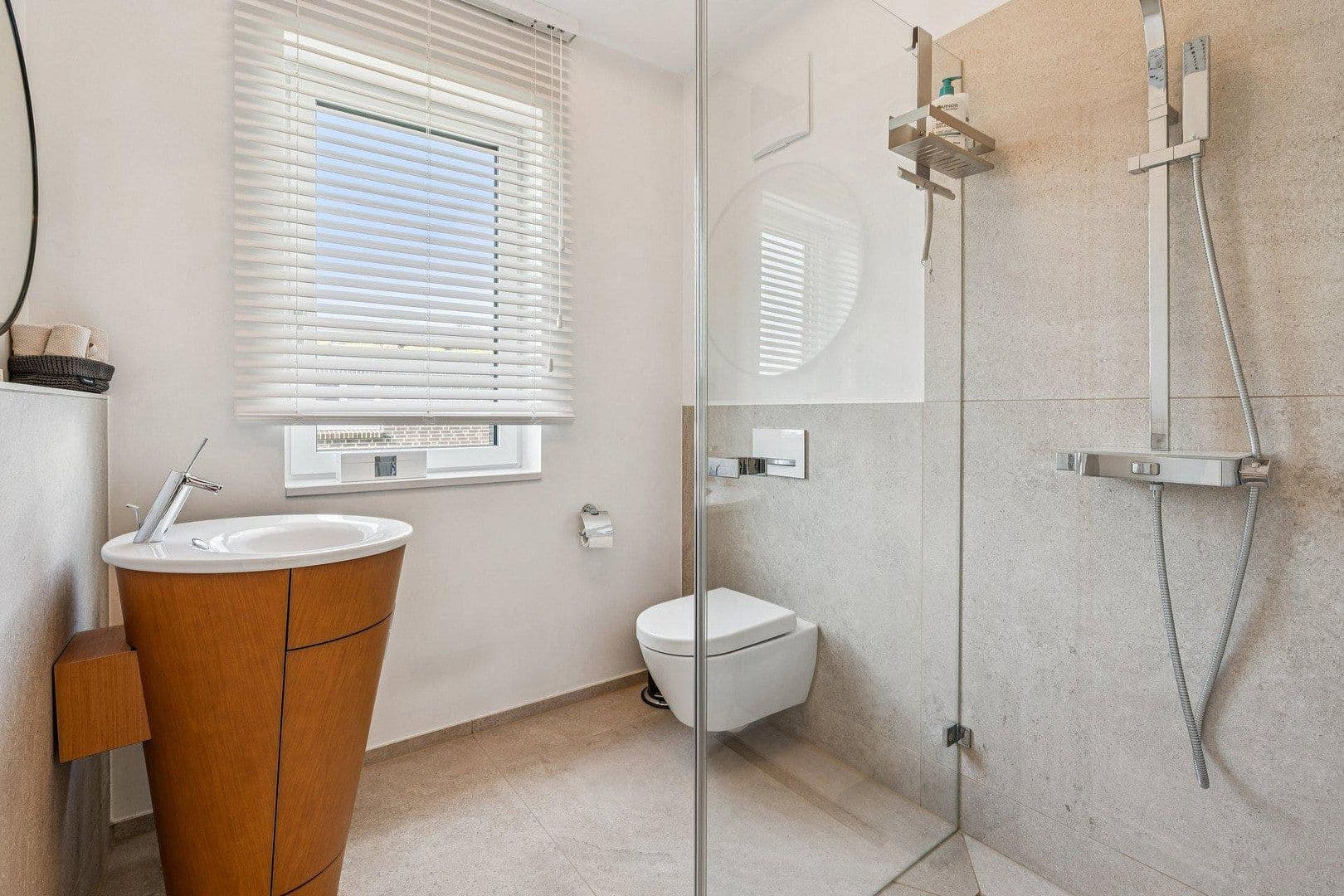 Prodej domu 285 m², pozemek 563 m², Ulm, Bádensko-Württembersko Prodej domu 285 m², pozemek 563 m², Ulm, Bádensko-Württembersko