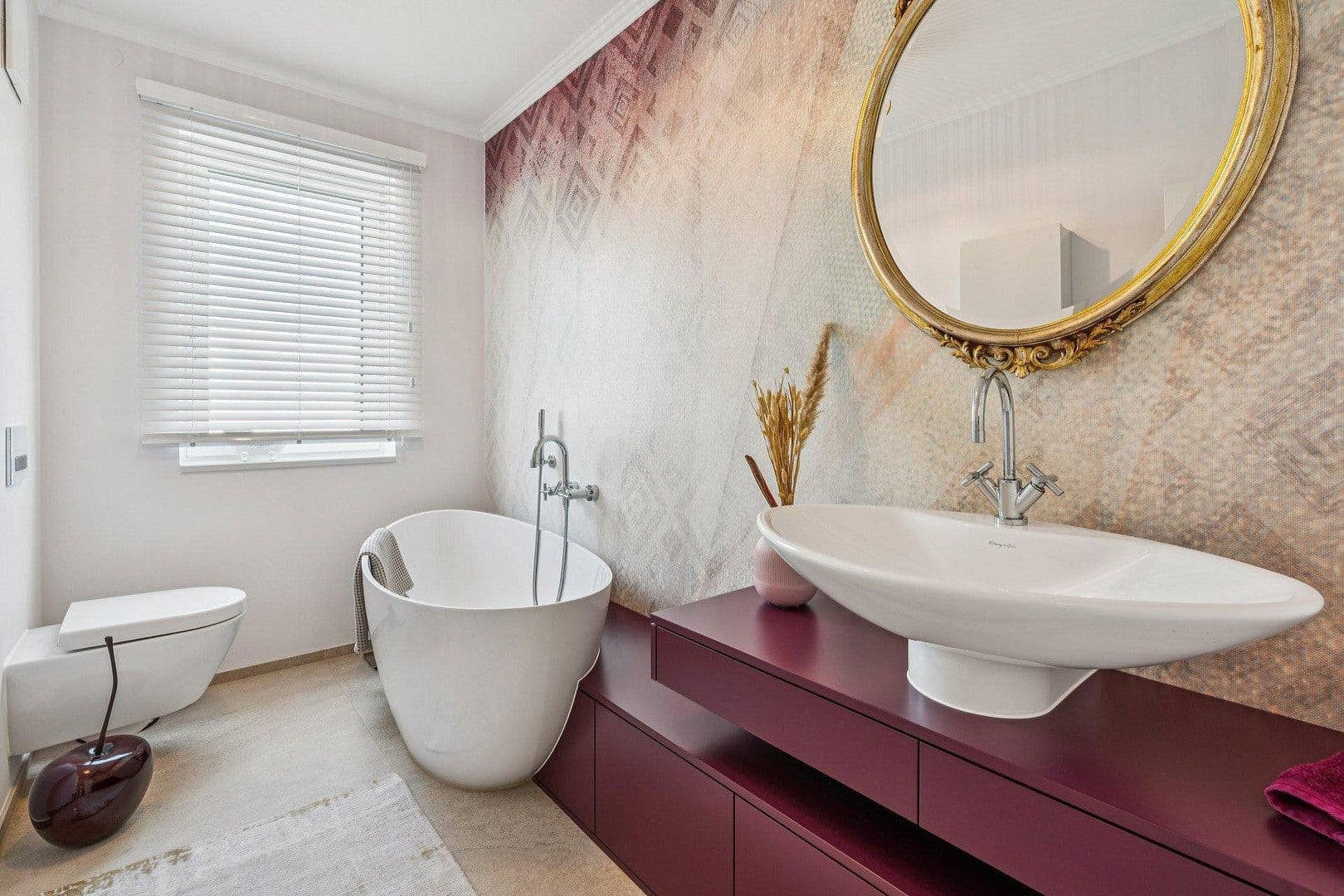 Prodej domu 285 m², pozemek 563 m², Ulm, Bádensko-Württembersko Prodej domu 285 m², pozemek 563 m², Ulm, Bádensko-Württembersko