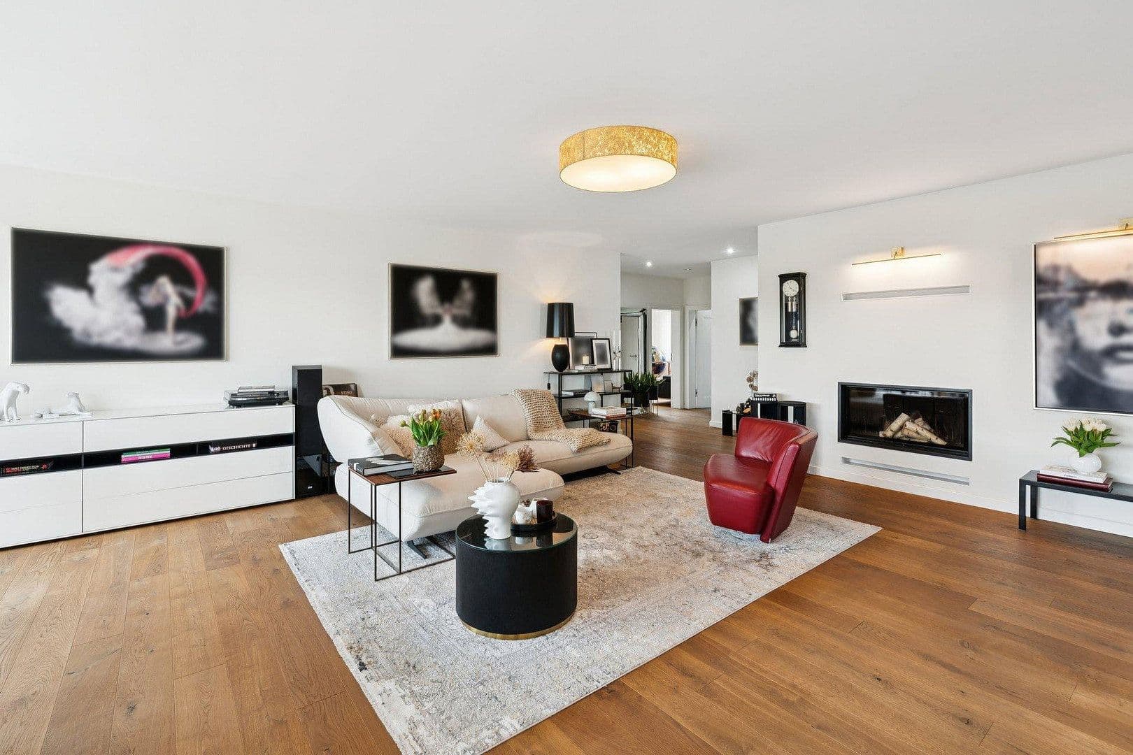 Prodej domu 285 m², pozemek 563 m², Ulm, Bádensko-Württembersko Prodej domu 285 m², pozemek 563 m², Ulm, Bádensko-Württembersko
