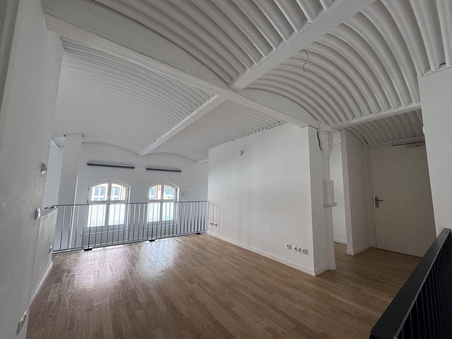 Pronájem bytu 3+1 96 m², Berlin, Berlín Pronájem bytu 3+1 96 m², Berlin, Berlín
