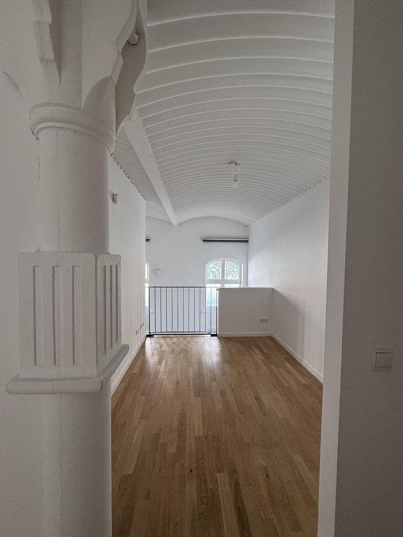Pronájem bytu 3+1 96 m², Berlin, Berlín Pronájem bytu 3+1 96 m², Berlin, Berlín