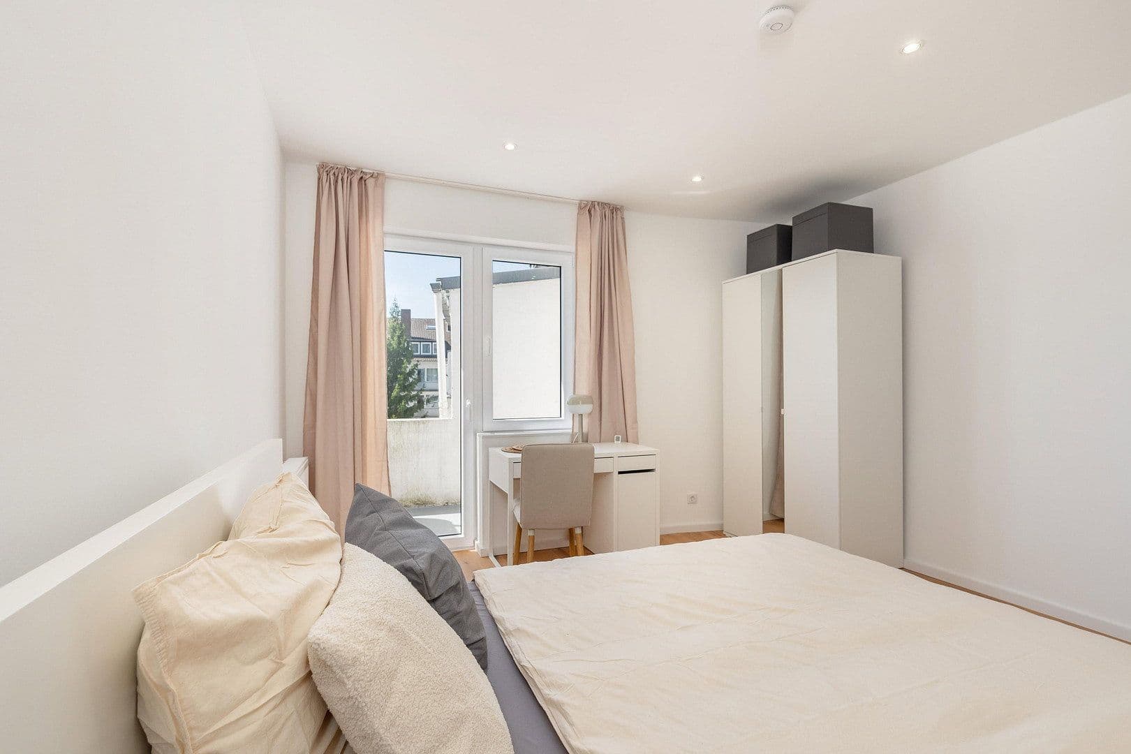 Pronájem bytu 39 m², Düsseldorf, Severní Porýní-Vestfálsko Pronájem bytu 39 m², Düsseldorf, Severní Porýní-Vestfálsko