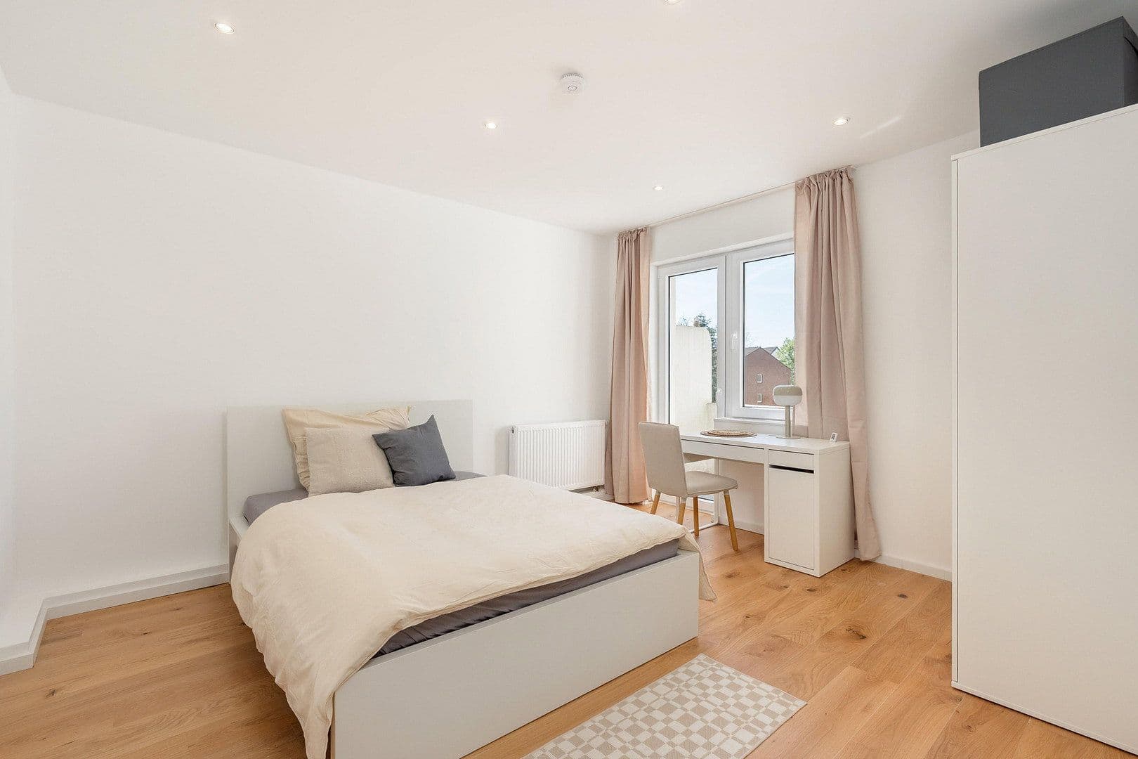 Pronájem bytu 39 m², Düsseldorf, Severní Porýní-Vestfálsko Pronájem bytu 39 m², Düsseldorf, Severní Porýní-Vestfálsko