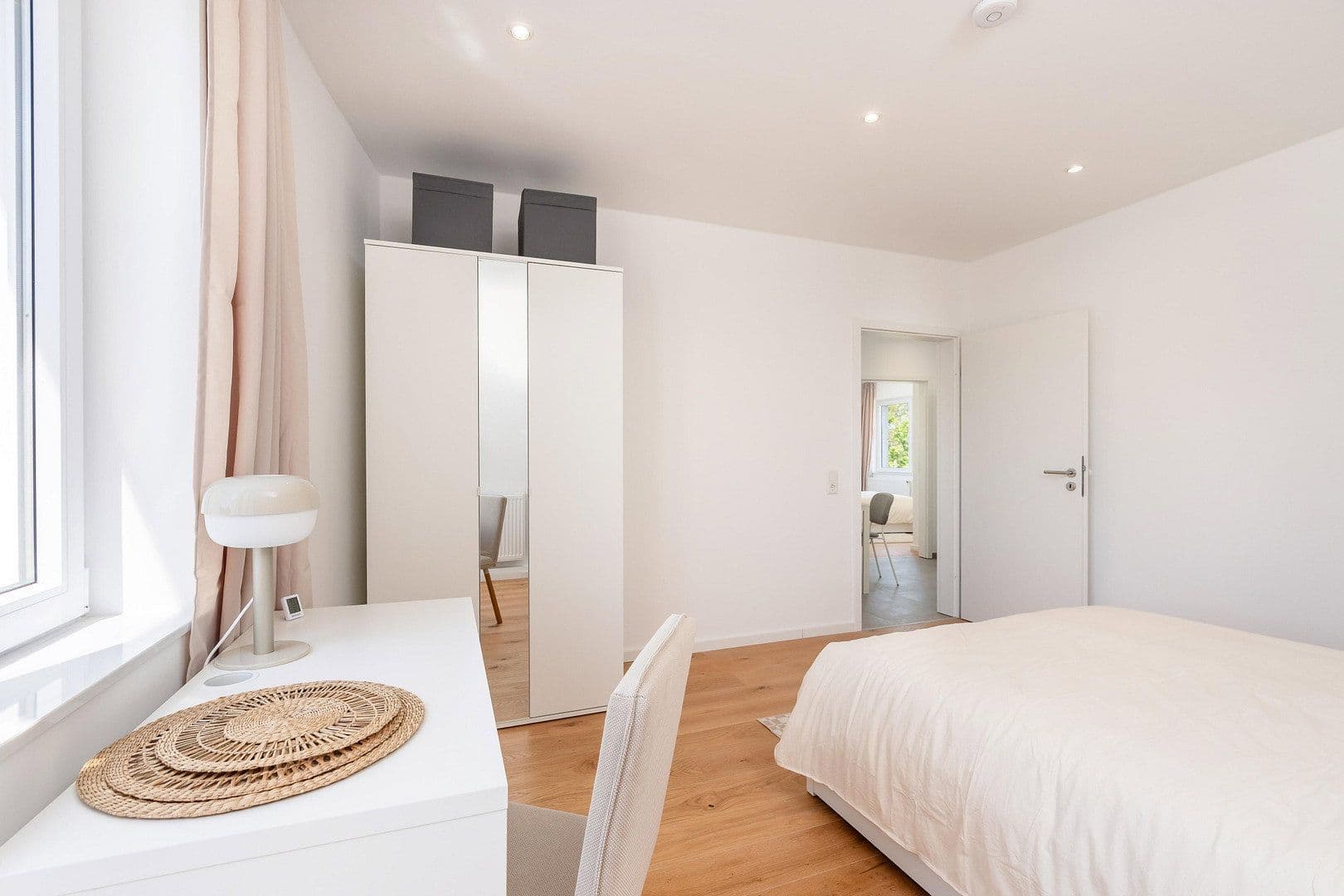 Pronájem bytu 39 m², Düsseldorf, Severní Porýní-Vestfálsko Pronájem bytu 39 m², Düsseldorf, Severní Porýní-Vestfálsko