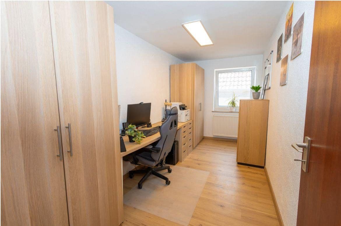 Prodej domu 280 m², pozemek 6.597 m², Geslau, Bavorsko Prodej domu 280 m², pozemek 6.597 m², Geslau, Bavorsko