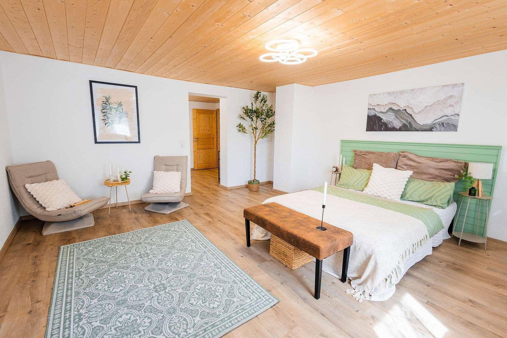 Prodej domu 280 m², pozemek 6.597 m², Geslau, Bavorsko Prodej domu 280 m², pozemek 6.597 m², Geslau, Bavorsko