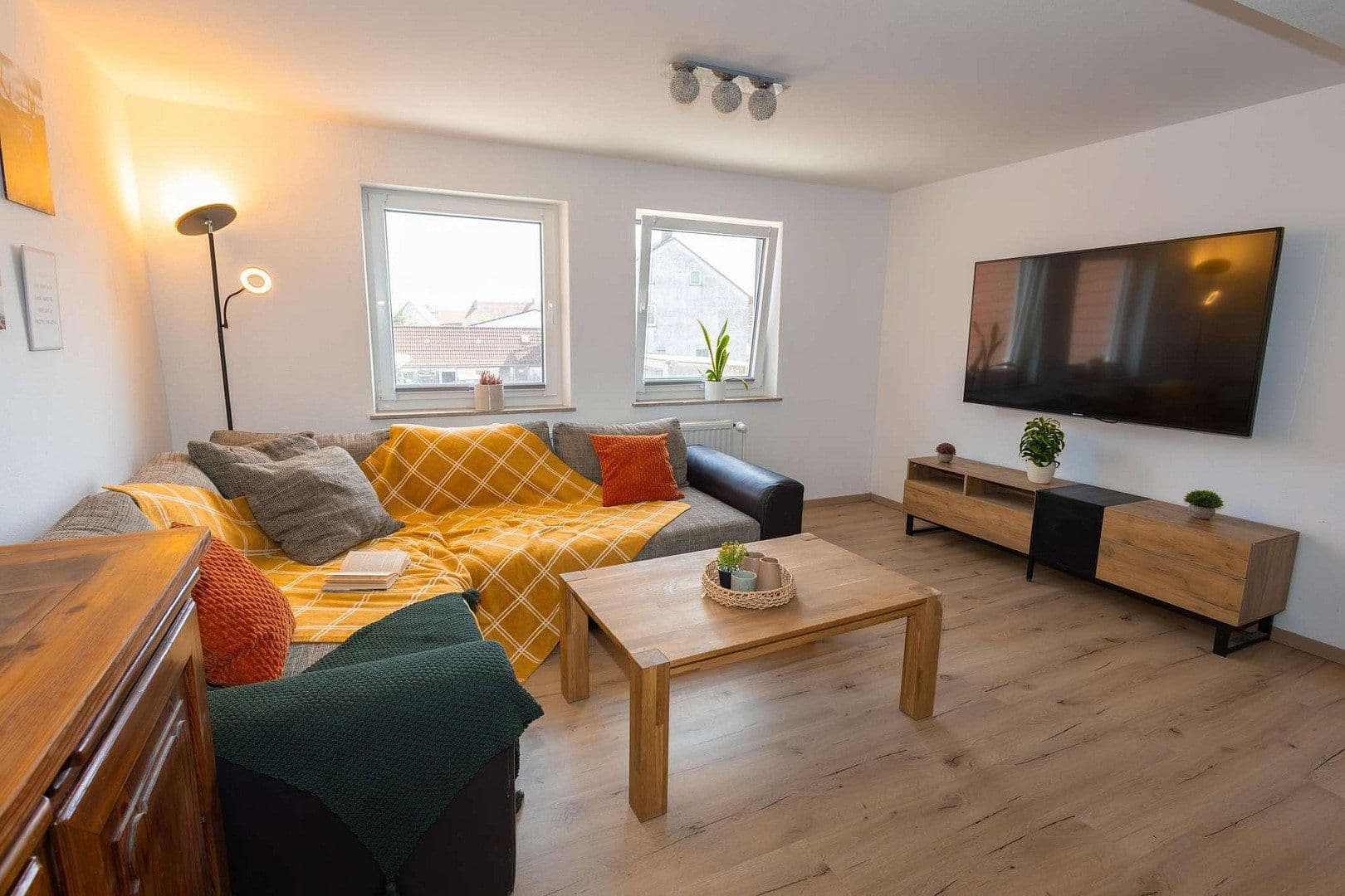 Prodej domu 280 m², pozemek 6.597 m², Geslau, Bavorsko Prodej domu 280 m², pozemek 6.597 m², Geslau, Bavorsko