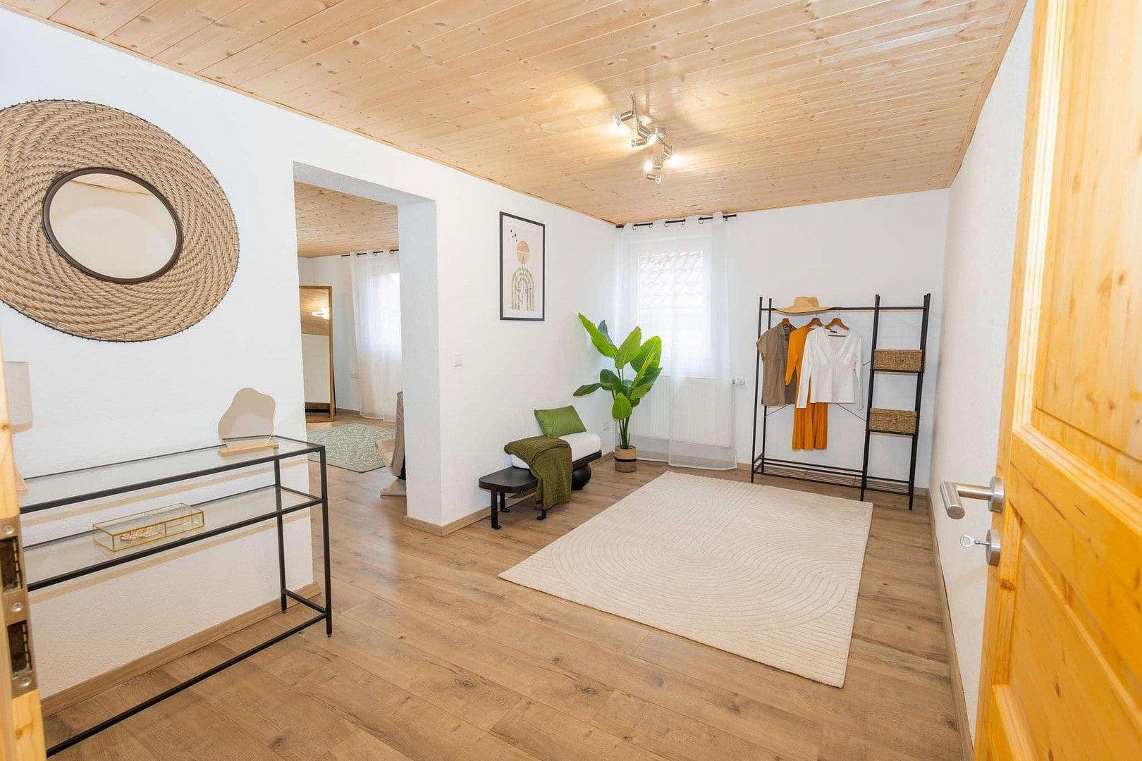 Prodej domu 280 m², pozemek 6.597 m², Geslau, Bavorsko Prodej domu 280 m², pozemek 6.597 m², Geslau, Bavorsko