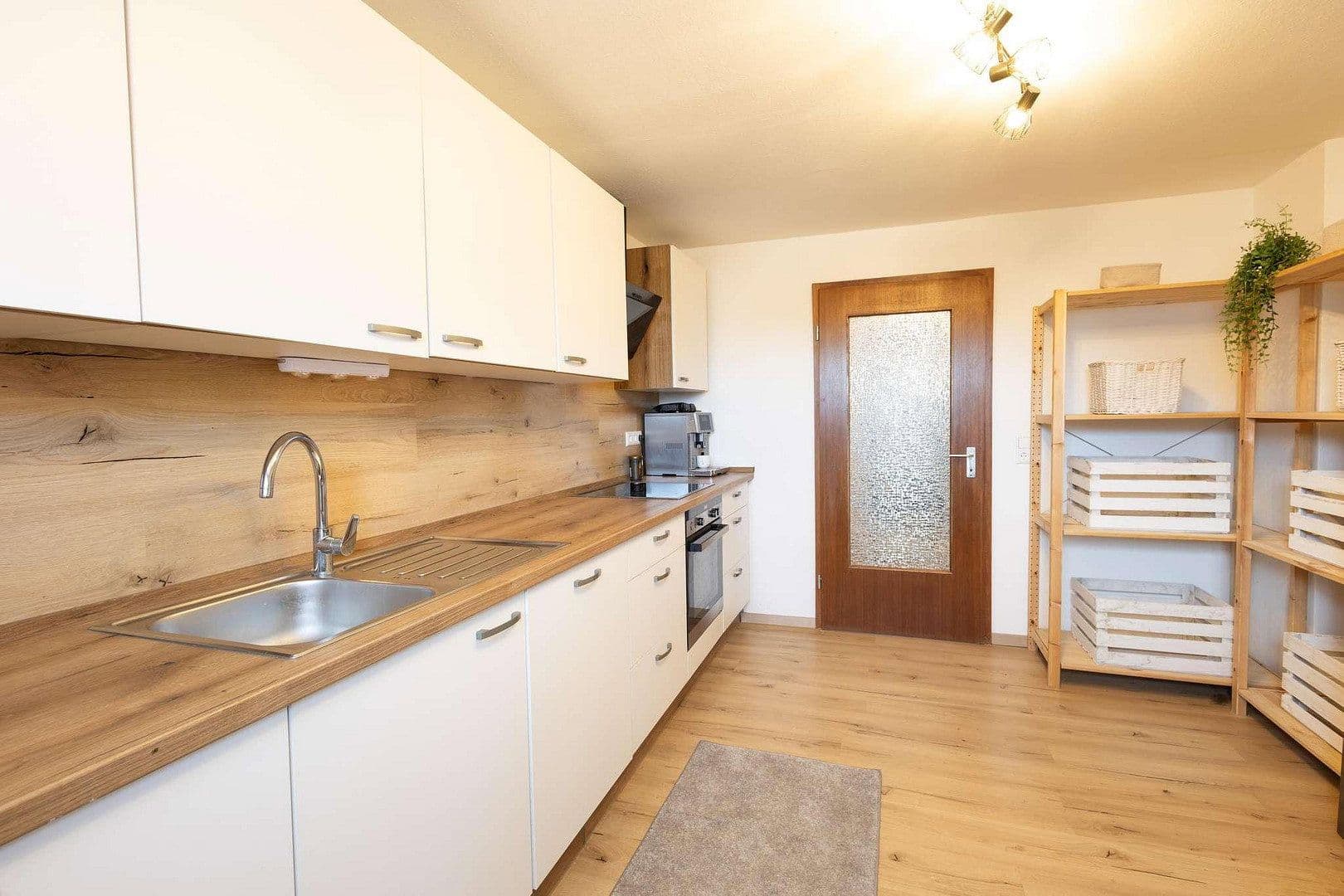 Prodej domu 280 m², pozemek 6.597 m², Geslau, Bavorsko Prodej domu 280 m², pozemek 6.597 m², Geslau, Bavorsko