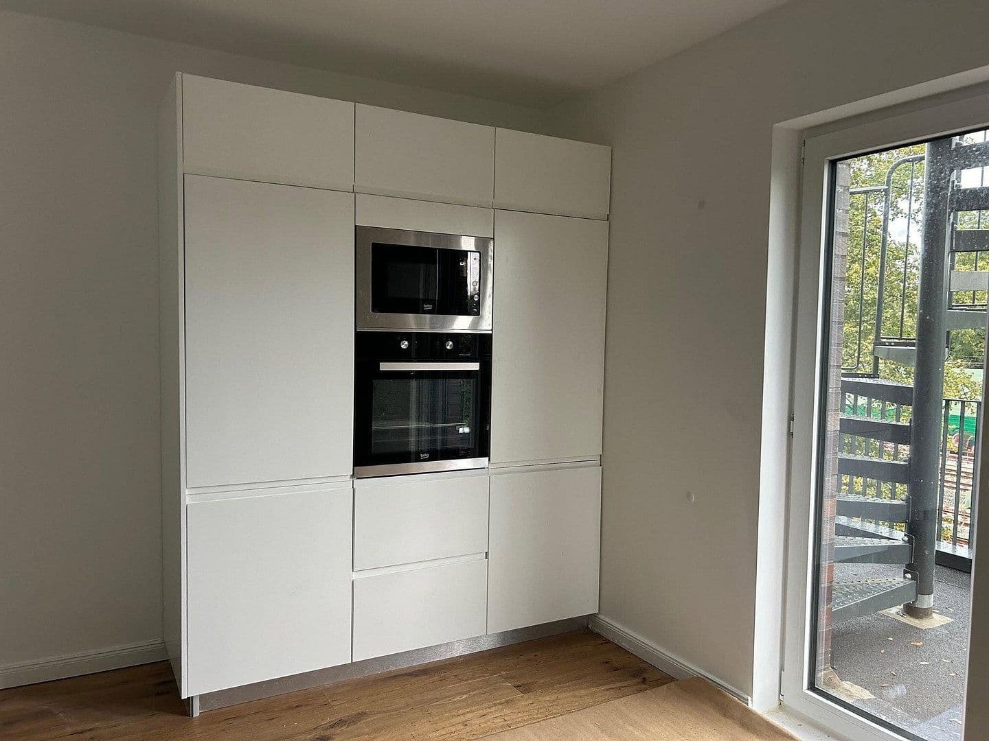 Pronájem bytu 4+1 122 m², Hamburg, Hamburg Pronájem bytu 4+1 122 m², Hamburg, Hamburg