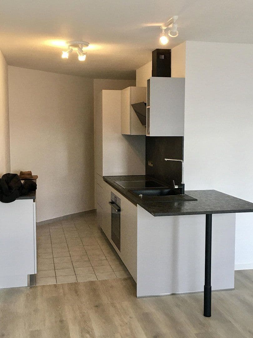 Pronájem bytu 1+kk 38 m², Ostfildern, Bádensko-Württembersko Pronájem bytu 1+kk 38 m², Ostfildern, Bádensko-Württembersko