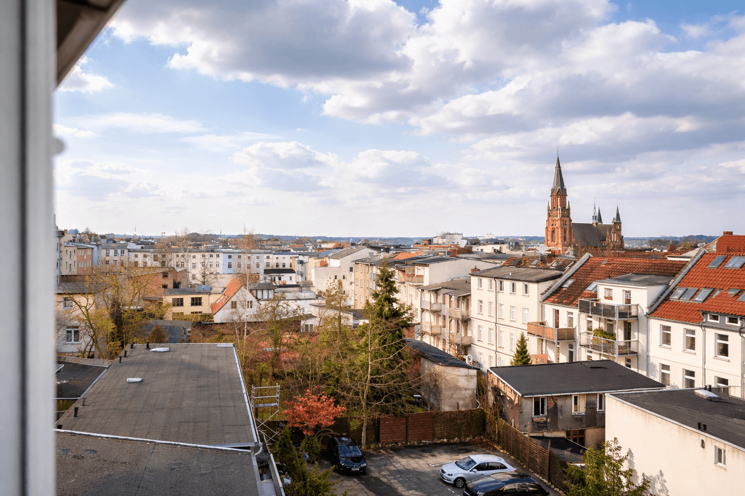 Prodej domu 674 m², pozemek 860 m², Schwerin, Mecklenburg-Vorpommern Prodej domu 674 m², pozemek 860 m², Schwerin, Mecklenburg-Vorpommern