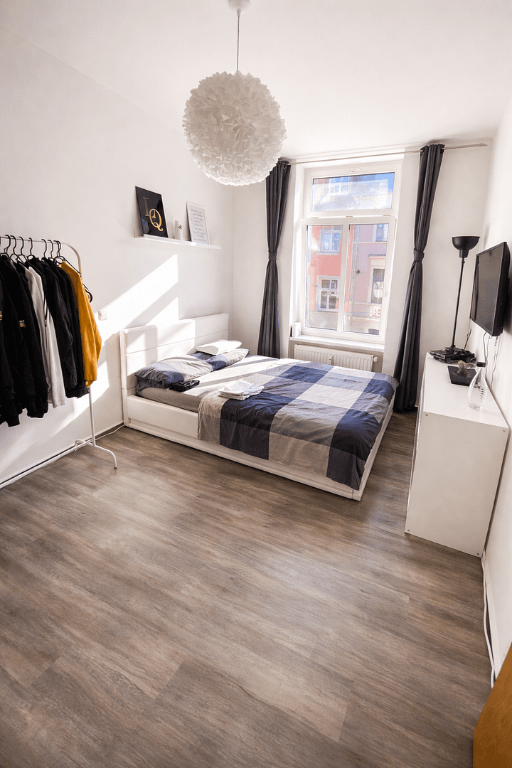 Prodej domu 674 m², pozemek 860 m², Schwerin, Mecklenburg-Vorpommern Prodej domu 674 m², pozemek 860 m², Schwerin, Mecklenburg-Vorpommern