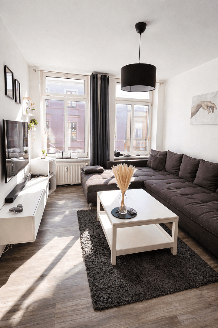 Prodej domu 674 m², pozemek 860 m², Schwerin, Mecklenburg-Vorpommern Prodej domu 674 m², pozemek 860 m², Schwerin, Mecklenburg-Vorpommern